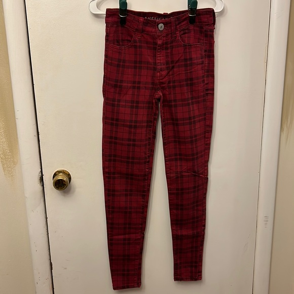American Eagle Outfitters Denim - American Eagle Women’s Red Plaid Jeggings Size 2